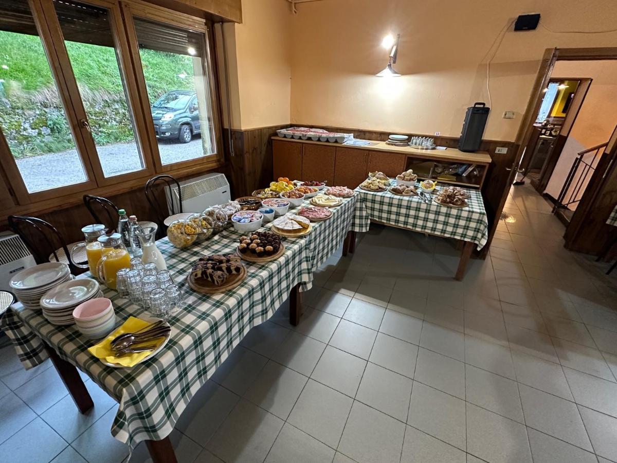 Capanna C.A.O. Hotel Brunate Eksteriør billede