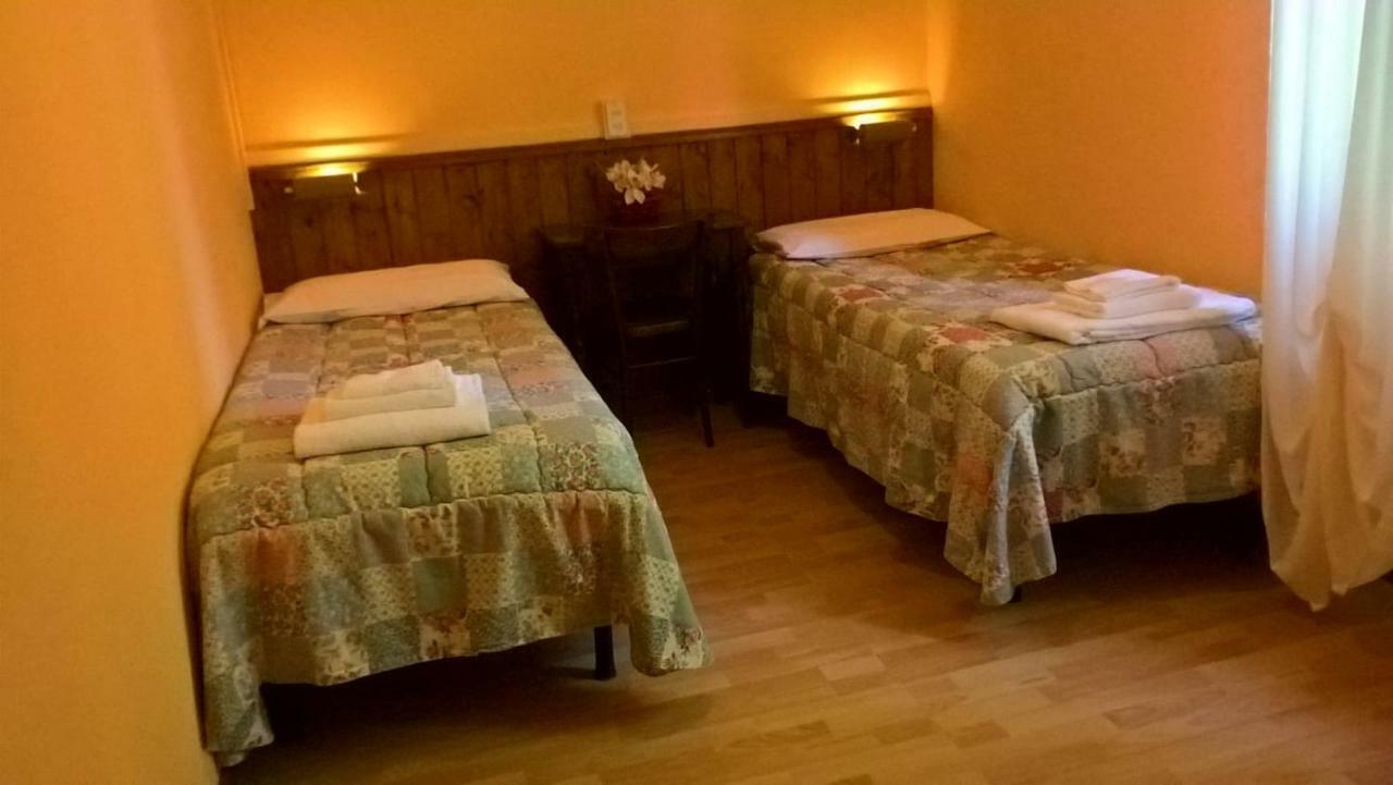 Capanna C.A.O. Hotel Brunate Eksteriør billede